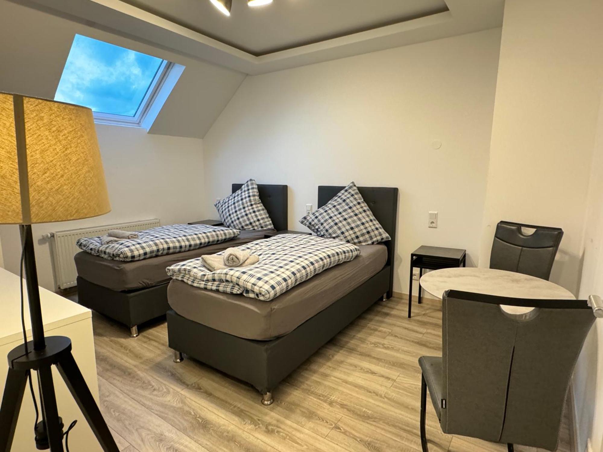Apartments - Free Parking - Wifi - Kitchen Essen Exterior photo
