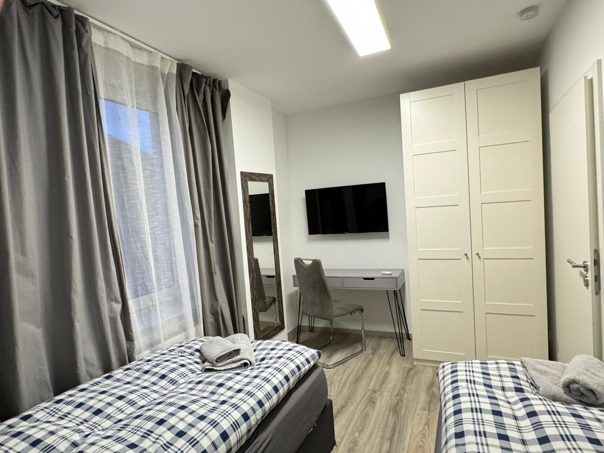 Apartments - Free Parking - Wifi - Kitchen Essen Exterior photo