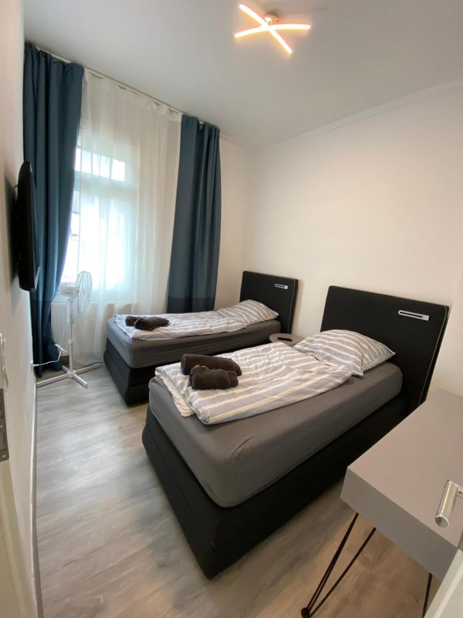 Apartments - Free Parking - Wifi - Kitchen Essen Exterior photo